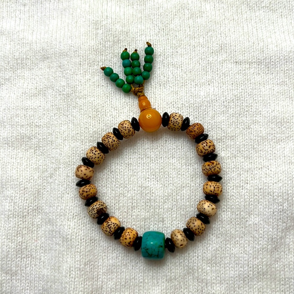 Exotic bracelet
